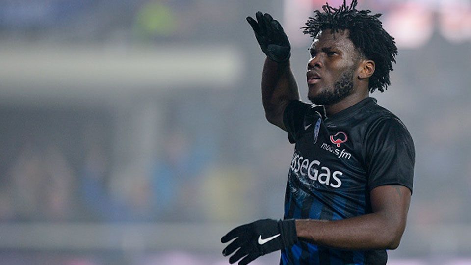Selebrasi Franck Kessie pada laga saat melawan AS Roma (20/11/16). Copyright: &copy; Nicolò Campo/LightRocket via Getty Images
